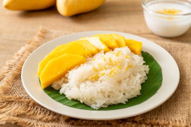 yapışkan pirinç ile mango