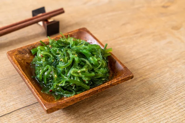 Salada de algas ao estilo japonês — Fotografia de Stock