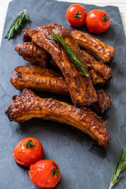 Izgara Barbekü kaburga domuz