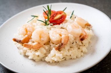 karides ile İtalyan risotto