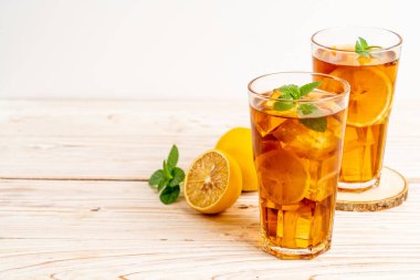 Buz limon çay bardak