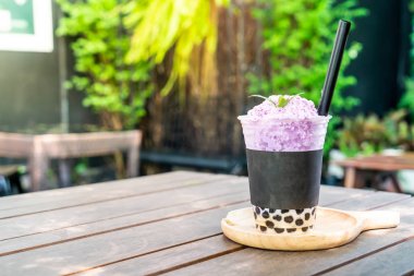 kabarcık ile mor patates çay