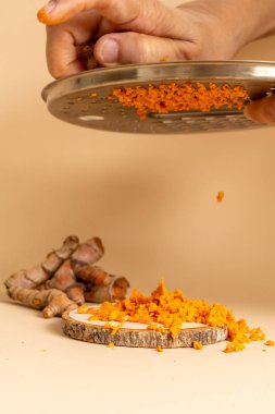 taze zerdeçal Dilimleme 