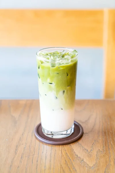 Eistee Matcha grüner Tee mit Milch — Stockfoto