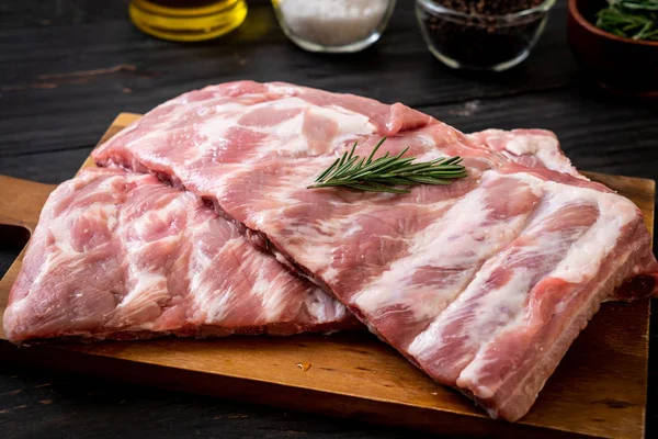 Costillas de cerdo crudas frescas — Foto de Stock