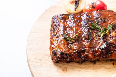 Izgara Barbekü kaburga domuz