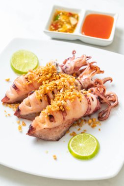 sarımsaklı kızarmış kalamar