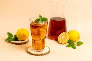 Buz limon çay bardak