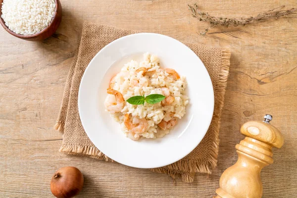 Italian risotto with shrimps — Stock Photo, Image