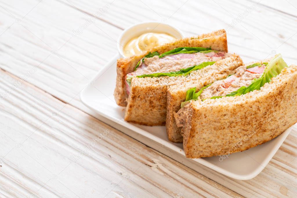 Homemade Tuna Sandwich 
