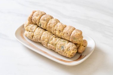 Buharda yengeç et rulo