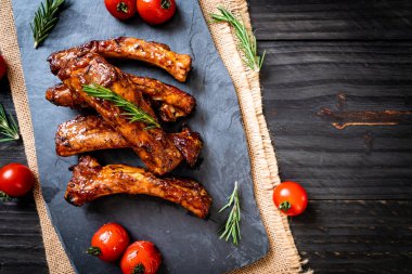 Izgara Barbekü kaburga domuz