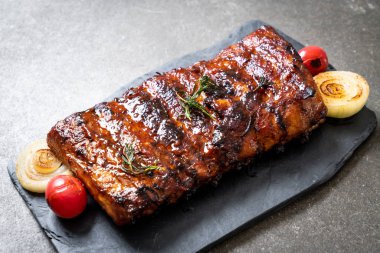 Izgara Barbekü kaburga domuz