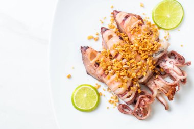 sarımsaklı kızarmış kalamar