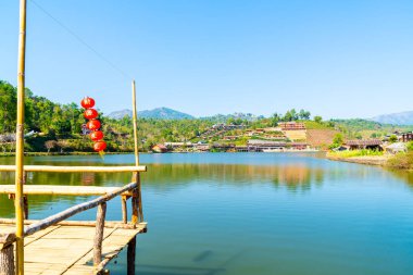 Rak Thai, Mae Hong Son, Tayland Çinli bir yerleşim yasağı.
