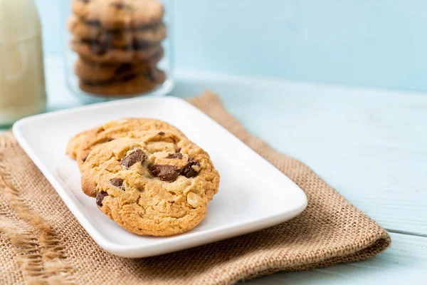 Cookies with chocolate chips — Stock Photo, Image