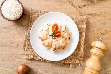 karides ile İtalyan risotto