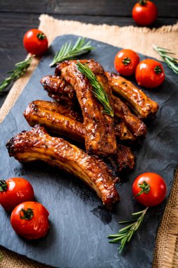 Izgara Barbekü kaburga domuz