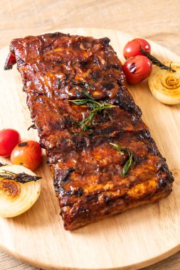 Izgara Barbekü kaburga domuz