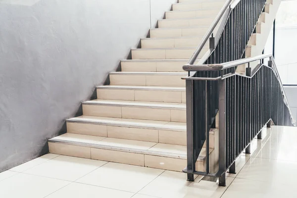Abstrakte und leere Treppenstufen — Stockfoto