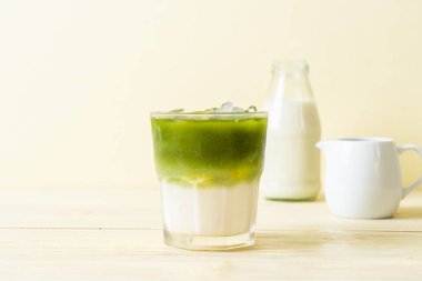 Buzlu matcha yeşil çay kahve