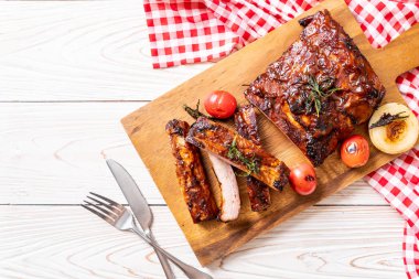 Izgara Barbekü kaburga domuz