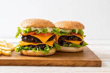 Taze lezzetli hamburger. 