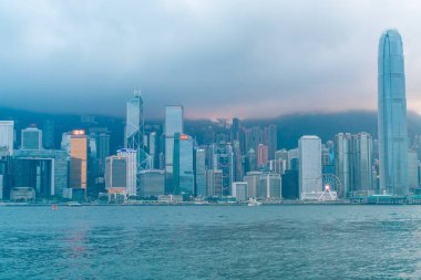 Hong Kong - 20 Şubat 2019: Victoria Limanı'Hong sahne 