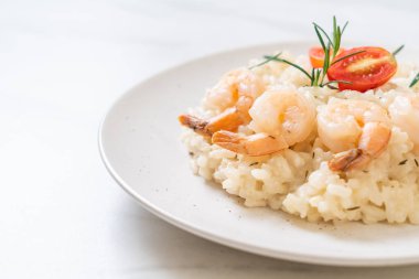 karides ile İtalyan risotto