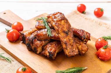 Izgara Barbekü kaburga domuz