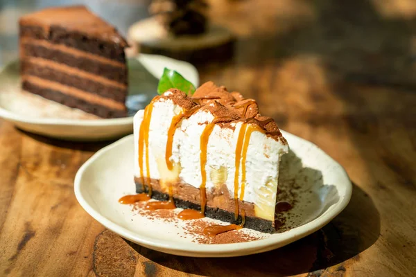 Banoffee Cake with caramel — Stock Photo, Image