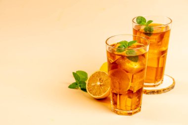 Buz limon çay bardak