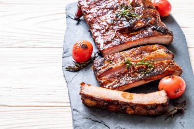 Izgara Barbekü kaburga domuz