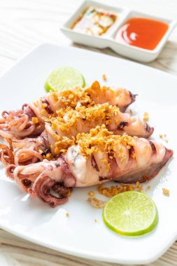 sarımsaklı kızarmış kalamar