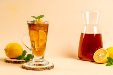 Buz limon çay bardak