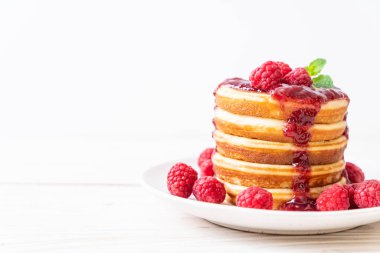 taze ahududu ile gözleme