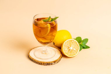 Buz limon çay bardak