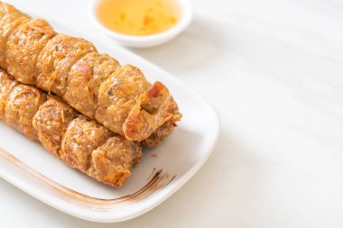 Derin kızarmış Yengeç rulo