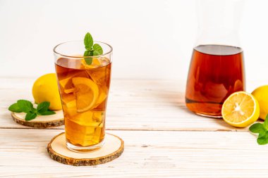 Buz limon çay bardak