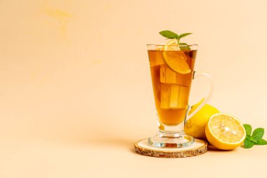 Buz limon çay bardak