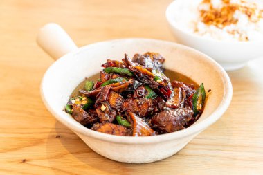 kurutulmuş bak kut pirinç ile