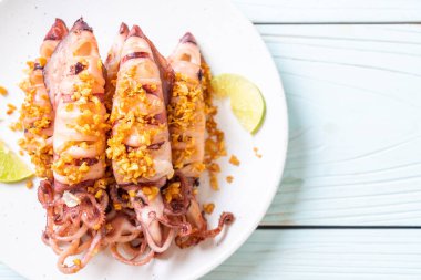 sarımsaklı kızarmış kalamar