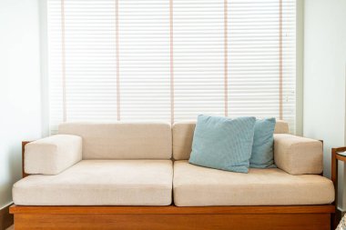 plaj ve deniz ile tropikal Maldivler tatil otel ve ada