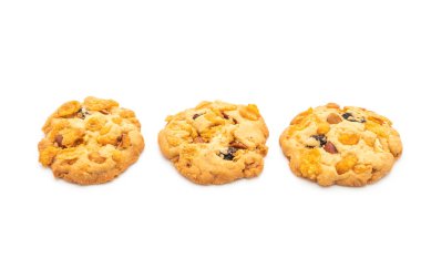 Mısır gevreği, kuru üzüm ve bademli ev yapımı kurabiyeler.