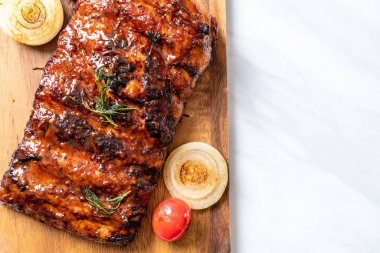 Izgara Barbekü kaburga domuz