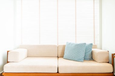 plaj ve deniz ile tropikal Maldivler tatil otel ve ada