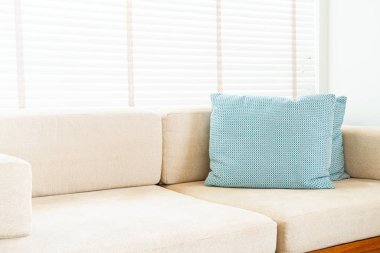 plaj ve deniz ile tropikal Maldivler tatil otel ve ada