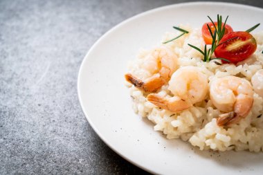 karides ile İtalyan risotto