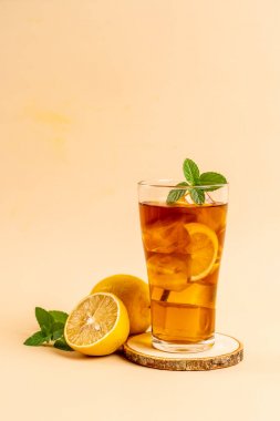 Buz limon çay bardak