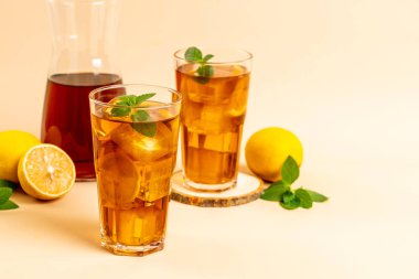 Buz limon çay bardak